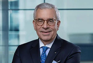 Photo of Arturo J.  García-Solá
